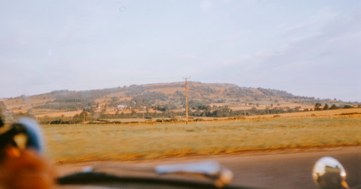 自動車保険で払いすぎていませんか？40代が年間2万円削減した保険見直しの方法